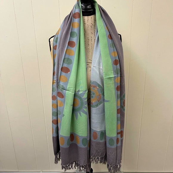 Vintage fringe large scarf/coverup wrap - Picture 1 of 5